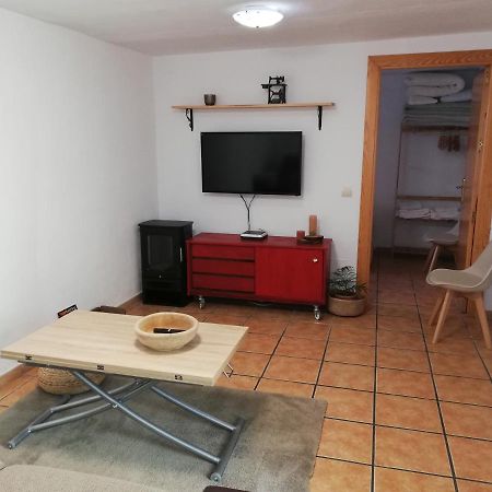 La Buganvilla De Juana Y Antonio Casares Bagian luar foto